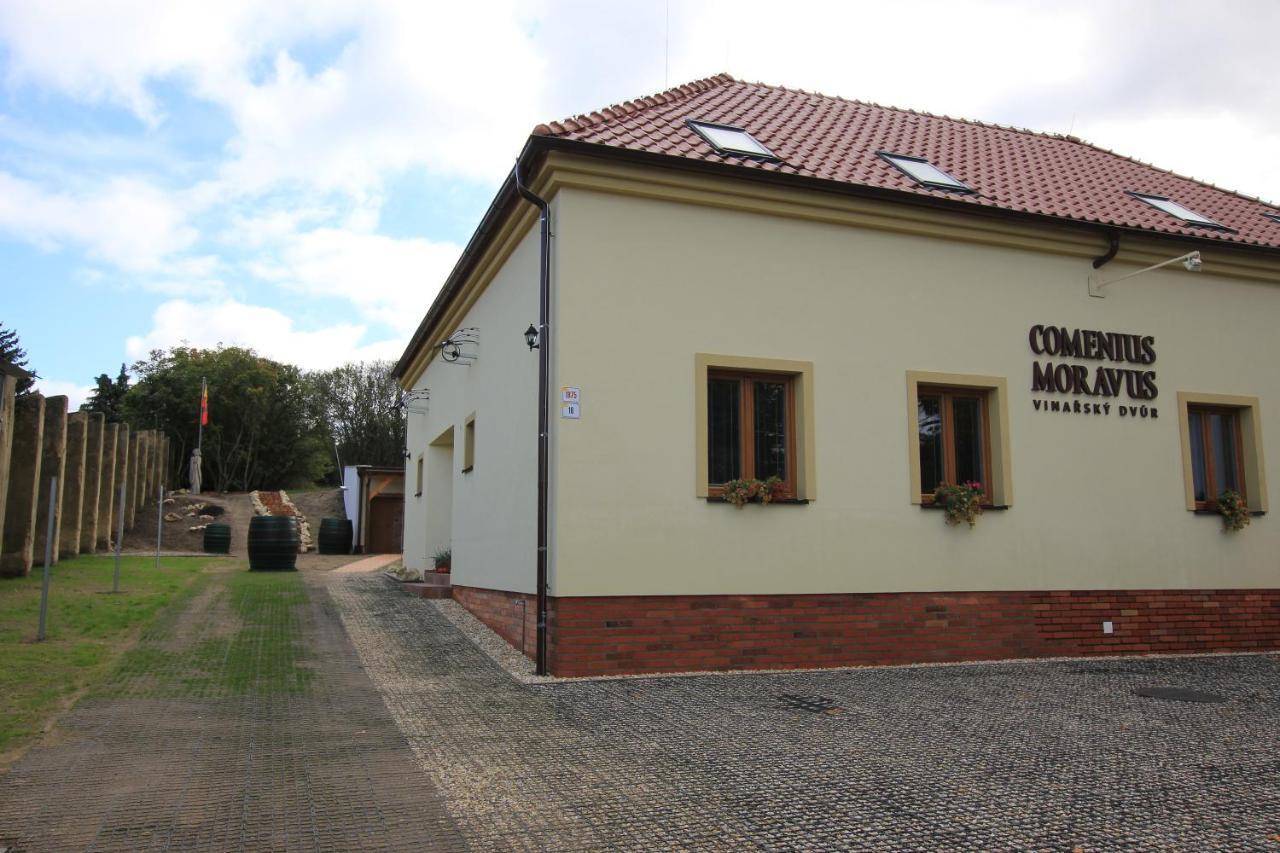 Comenius Moravus Vinarsky Dvur Mikulov Eksteriør billede